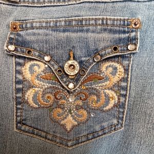 VINTAGE LOW-RISE, FLARE CUT JEANS | ANGELS